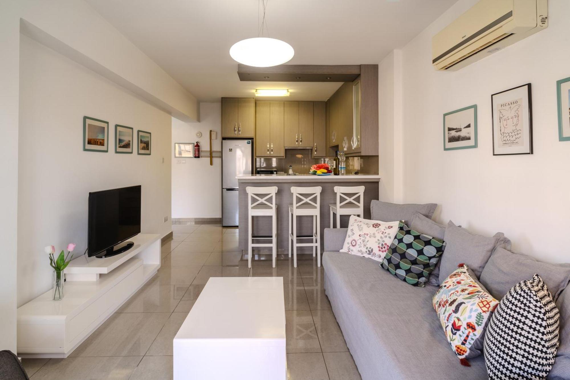 Lazaros Suite Downtown Ларнака Экстерьер фото
