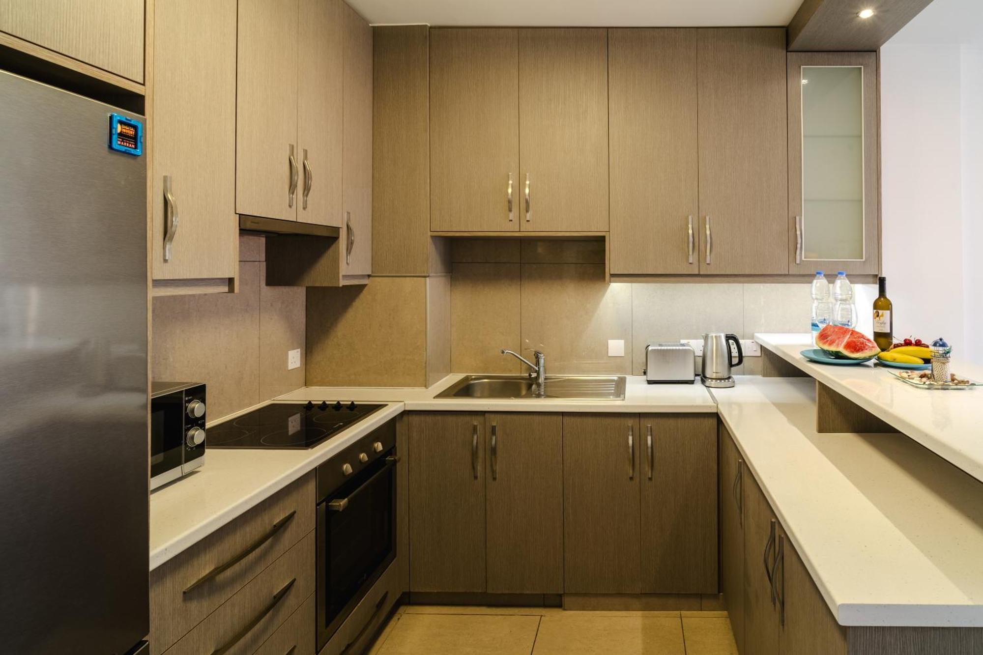 Lazaros Suite Downtown Ларнака Экстерьер фото