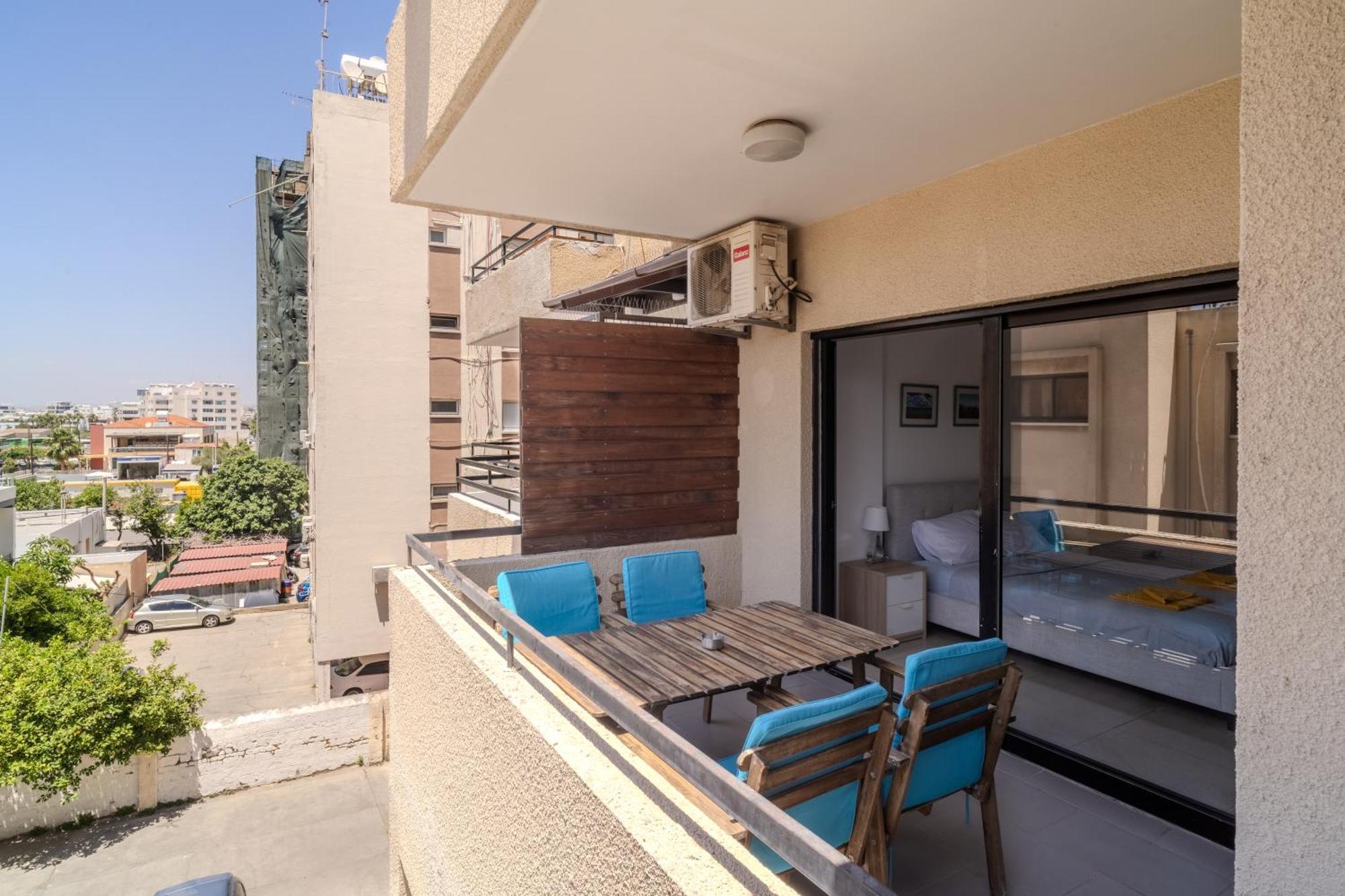 Lazaros Suite Downtown Ларнака Экстерьер фото